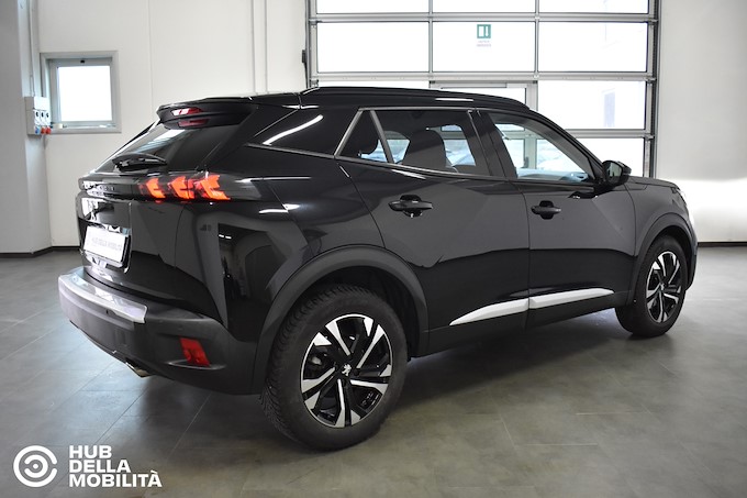 PEUGEOT 2008 BlueHDi 110 S&S Allure